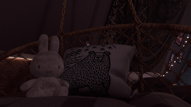 VRChat World: Shelter by Hello I'm Beemo